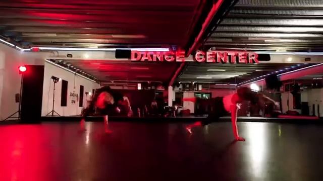 More - Contemporary Dance Video смотреть онлайн