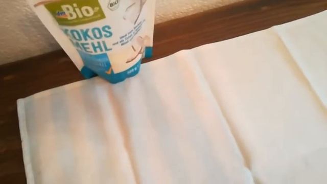 Бисквитный рулет с творогом и черникой. Bisquittrolle Mit Quark Und Blaubeeren