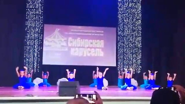Танец "Капельки - дождинки" смотреть онлайн