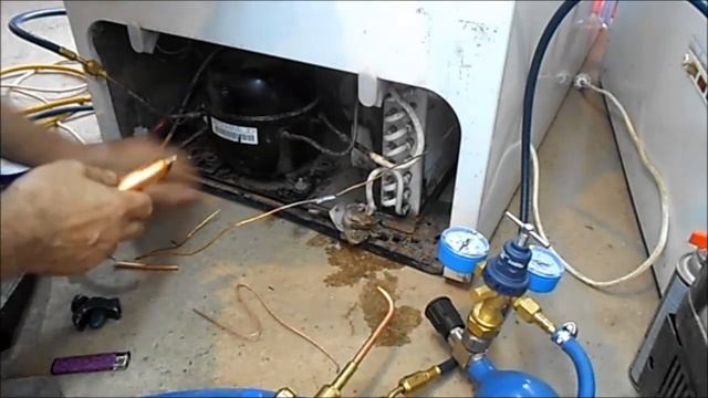 Ремонт холодильников, засор капиллярной трубки смотреть онлайн