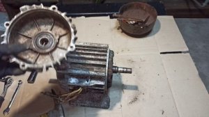 РАЗБОР СОВЕТСКОГО ЭЛЕКТРОДВИГАТЕЛЯ... СКОЛЬКО МЕДИ ОН СОДЕРЖИТ...КАК РАЗОБРАТЬ ЭЛЕКТРОДВИГАТЕЛЬ...