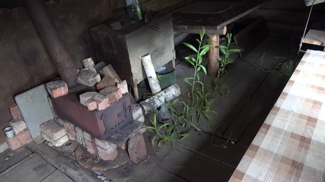 900 км по северным рекам. 24 дня один в тайге. Ч4. Затонувший корабль. Заброшенная деревня. Изба