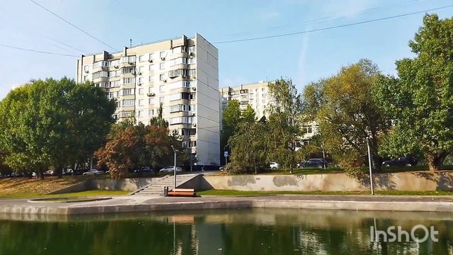 Я уселась на пляжу и сижу. сижу. сижу. смотреть онлайн