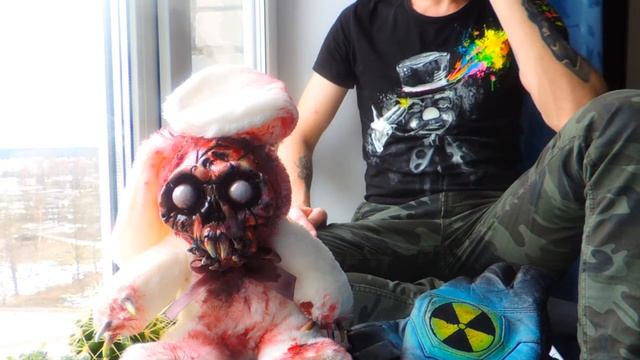 Зомби-заяц, частично из полимерной глины (обзор) смотреть онлайн