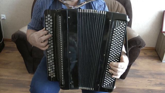 Баян концертный (цельно планочный) смотреть онлайн
