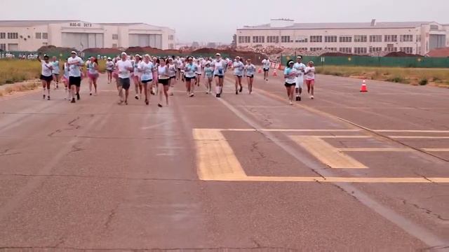 The Color Run with Summer Sanders - ESPNW смотреть онлайн