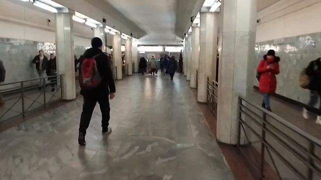 Станция метро "Сокольники", Запомним Её такой, до строительства перехода на БКЛ. смотреть онлайн