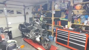 разбираю мотоцикл BMW K1600 GTL