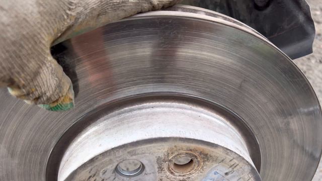 Замена тормозного диска Touareg