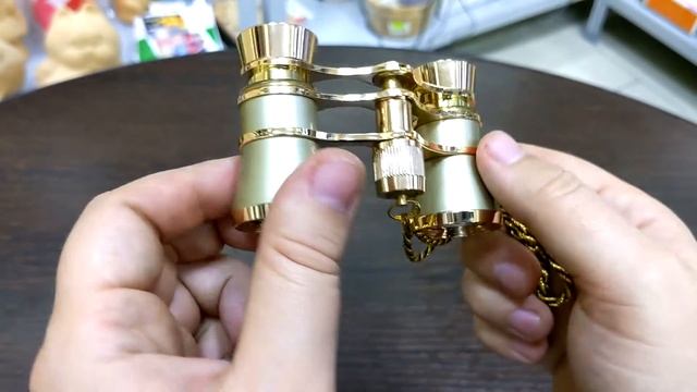 Театральный бинокль с цепочкой 103*53*35 мм. смотреть онлайн