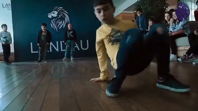 LANDAU School's New Year party 2019/2020 смотреть онлайн