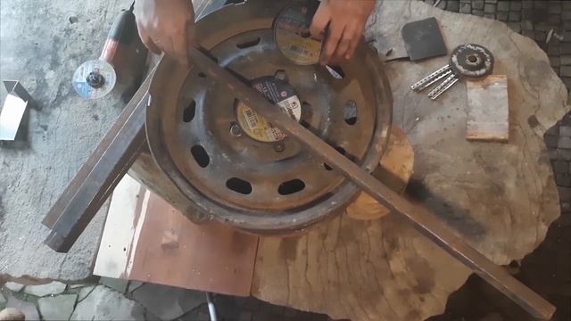 Детская карусель из кабельного барабана и ступицы своими руками ч 1 смотреть онлайн