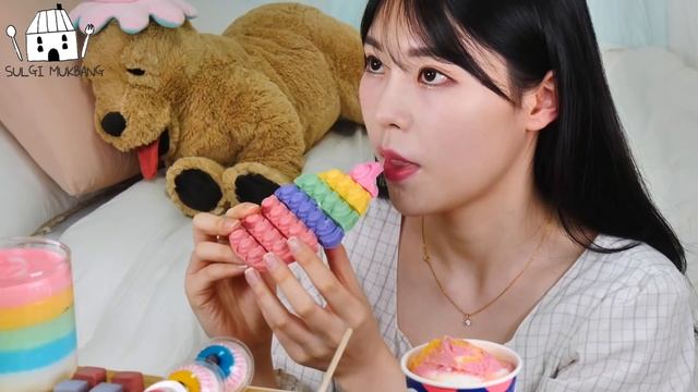 ASMR MUKBANG| 레인보우 디저트 팝잇 푸쉬팝 아이스크림 젤리 먹방 & 레시피 DESSERT ICE CREAM MACARONS EATING смотреть онлайн