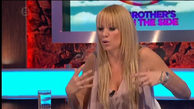 Celeb Big Brother's Bit On The Side E8 P1 смотреть онлайн