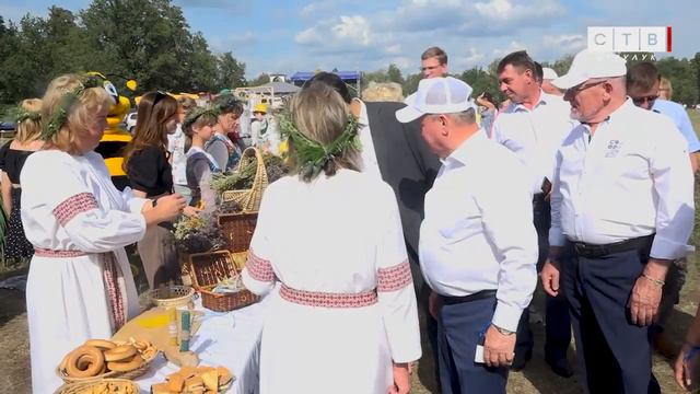 «ФольклОрь» собрал на Косовой поляне смотреть онлайн