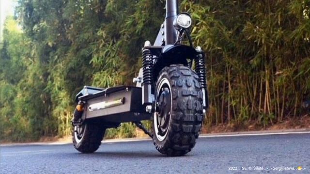 22 октября 2020-2 г.— Во время поездки домой на Самокате.