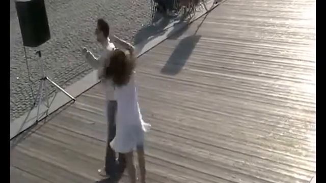 Сальса 1 20110618 Мост.avi смотреть онлайн