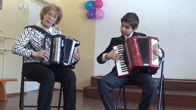 Дуэт Починов Дима и Яфарова Надежда Владимировна, Чувашская полька, преп. Яфарова Н.В. смотреть онлайн