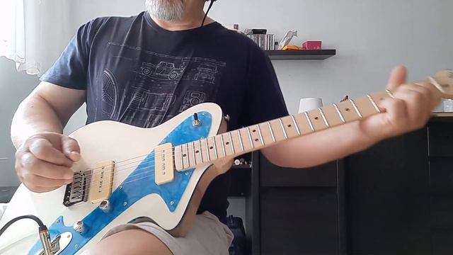 p-90 pickups in custom build kiedo guitar смотреть онлайн