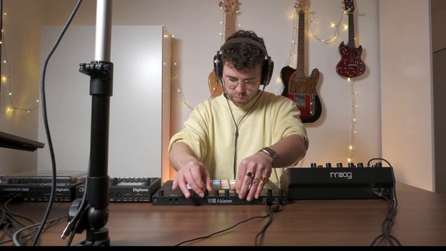 Miles Kvndra live @ GDS.FM | Full 1 Hour Set | Played on Ableton Live, Digitone and Mother-32 смотреть онлайн