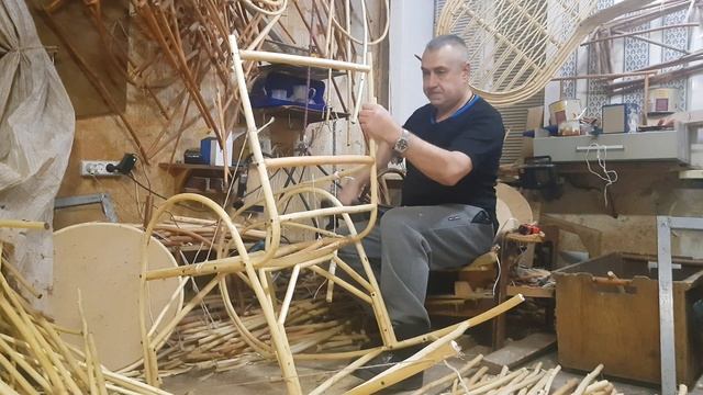 Сборка каркаса плетёной кресло качалки "отдых "часть 3 смотреть онлайн