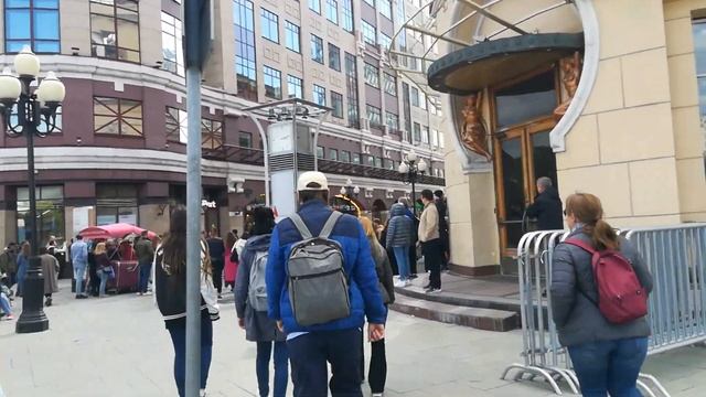 Моя экскурсия по Арбату. 1 часть. Юнкера, большевики, Прага, Гуниб и Украинский центр. смотреть онлайн