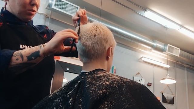 GETTING MY HAIR CUT | Short Tapered Pixie Inspired by Stefania Ferrario смотреть онлайн
