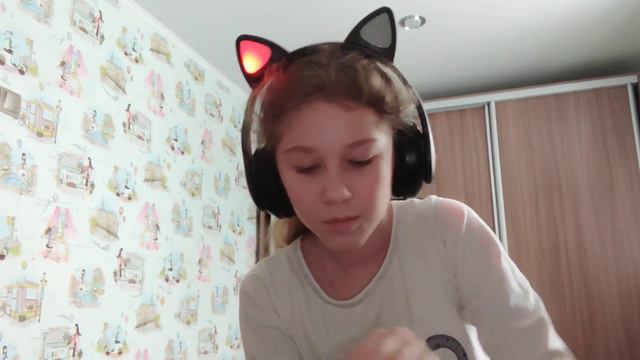 как я ухаживаю за укулелей смотреть онлайн