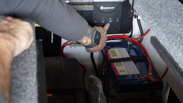 My Temporary 12 Volt Install - Overlanding Adventure Vehicle - Ram 2500 Camper weize, Renogy