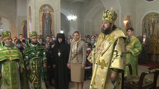 Igor Dodon, împreună Cu Soția, La Liturghia Oficiată La Mănăstirea Hâncu
