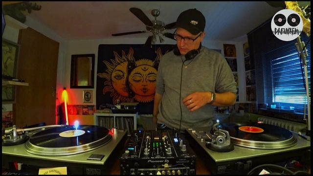 House Music - Hip House - 100% VINYL смотреть онлайн