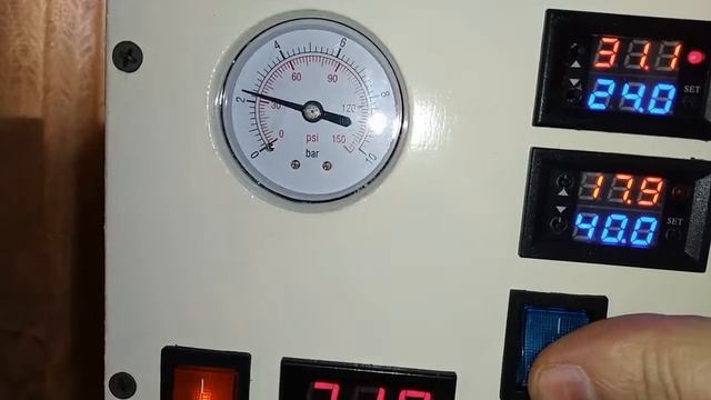 Мазда 3. Промывка чистка форсунок своими руками. Самодельный стенд для промывки форсунок. смотреть онлайн