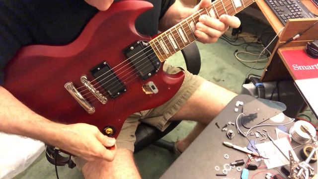 Epiphone SG EMG 81 and 89 guitar upgrade - Part 3 смотреть онлайн