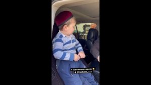 Хасбик носит с собой два ножа, если хейтеры нападут