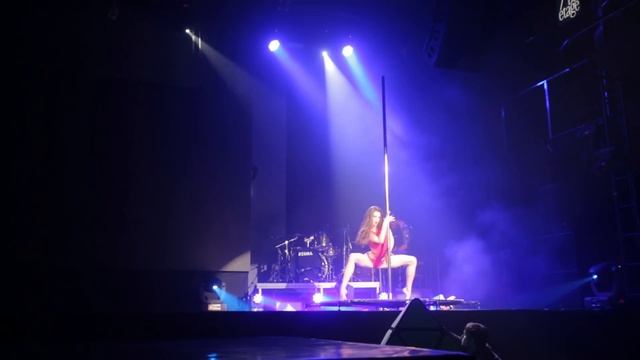 Marina Mazepa "pole dance" - Inside Out Show смотреть онлайн