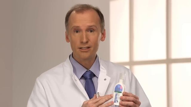 Защитить ребенка от укуса комаров на прогулке, средства Москитол смотреть онлайн