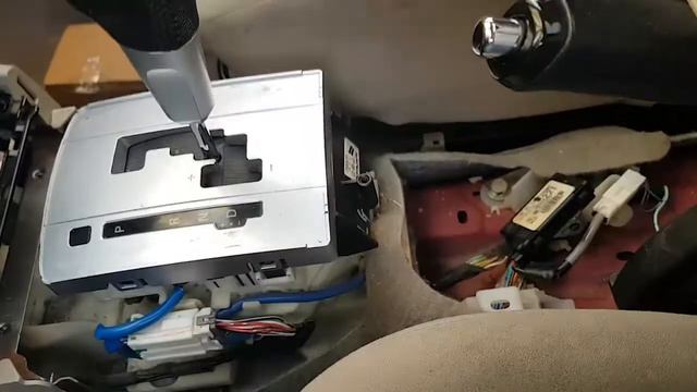 Mitsubishi Lancer EX AT Gear Selector Bulb Replacement смотреть онлайн