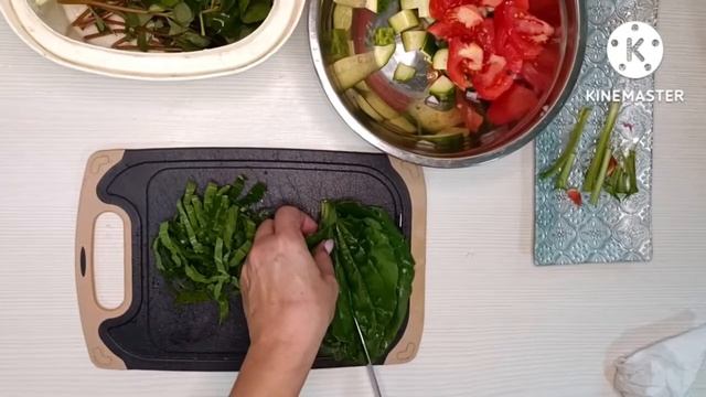 Супер витаминный салат с подорожником и портулаком. смотреть онлайн