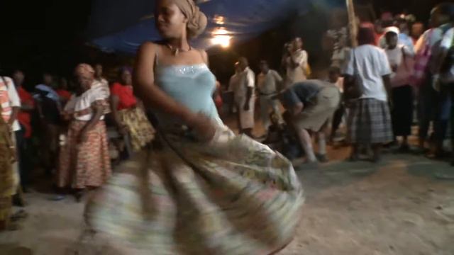 17. Lizzie-o, Kengay Woman (Bongo) смотреть онлайн