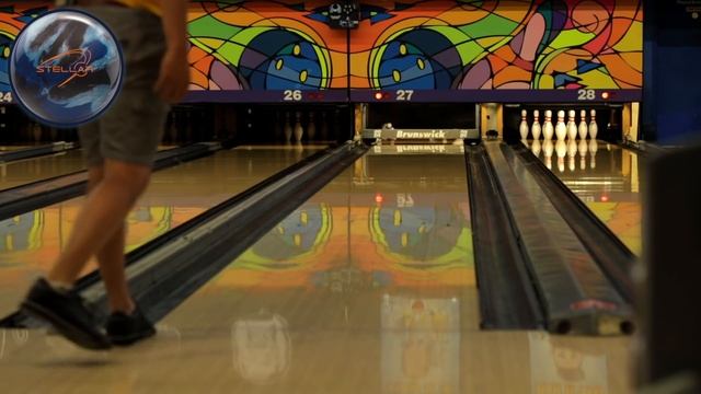 Brunswick Stellar | Bowling Ball Review | CRAZY BACKEND?? смотреть онлайн