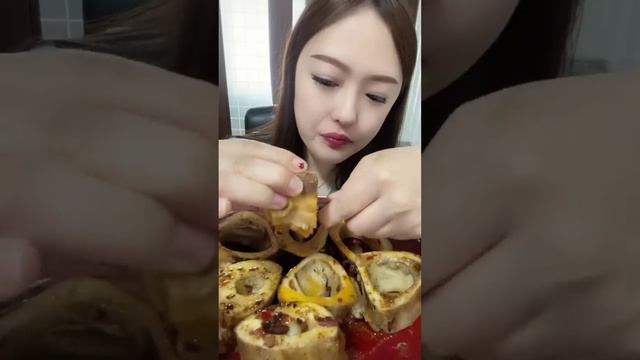 Китайцы едят на камеру!!! ???