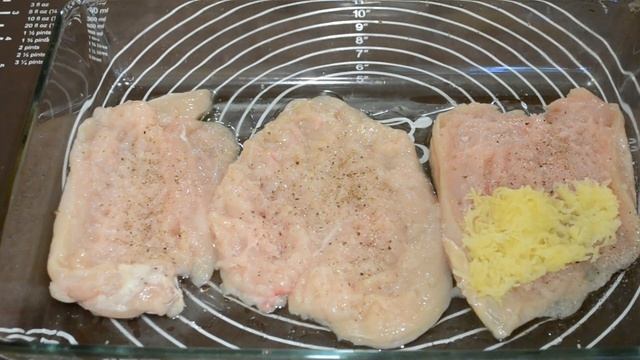 Куриная грудка в духовке. В шубке под сыром. Очень сочная и нежная! смотреть онлайн