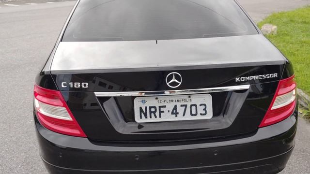 Mercedes C180 2010 com teto solar. Um sedan de luxo por um bom preço para você, revendedor. $$$. смотреть онлайн