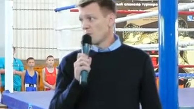 Юрий Мотовилов, главный судья и Вячеслав Гречишин, начальник отдела по спорту смотреть онлайн