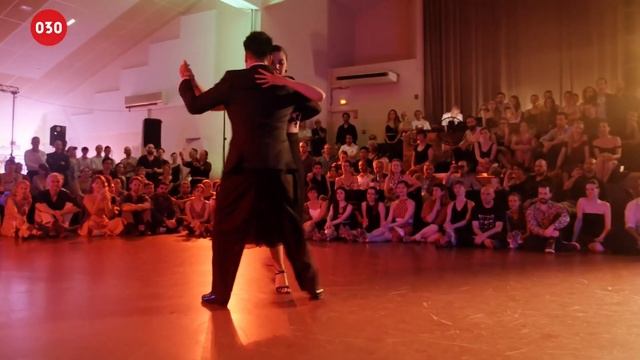 Roxana Suarez and Sebastian Achaval Milonga con El Cachivache смотреть онлайн