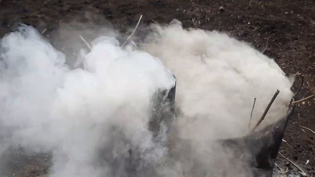 Зачем труба в бочке или сжигаем садовый мусор.