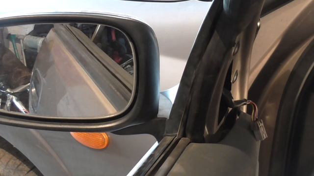 Окончательно устраняем дребезг стёкол на Nissan Almera смотреть онлайн