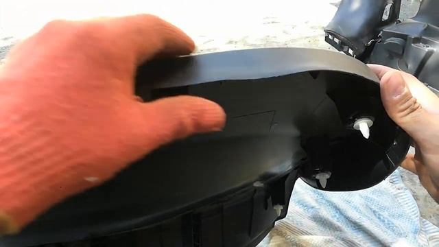 Восстанавливаем своими руками пластик от крышки багажника на Nissan Rogue (X-trail), экономим 100$ смотреть онлайн