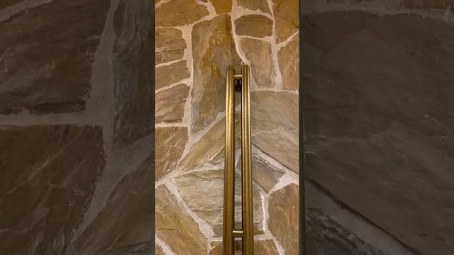 Вертикальный полотенцесушитель в дизайне ванной комнаты - оригинально b эстетично #shorts #short