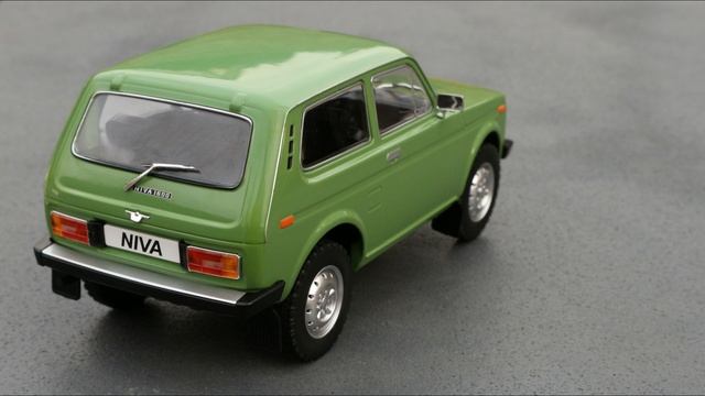 1:18 Lada Niva '76 - Model-Car Group (MCG) [Unboxing] смотреть онлайн